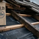 Comment poser un écran sous toiture sans enlever les tuiles, membrane en sous-toiture avec recouvrement DTU 40.29
